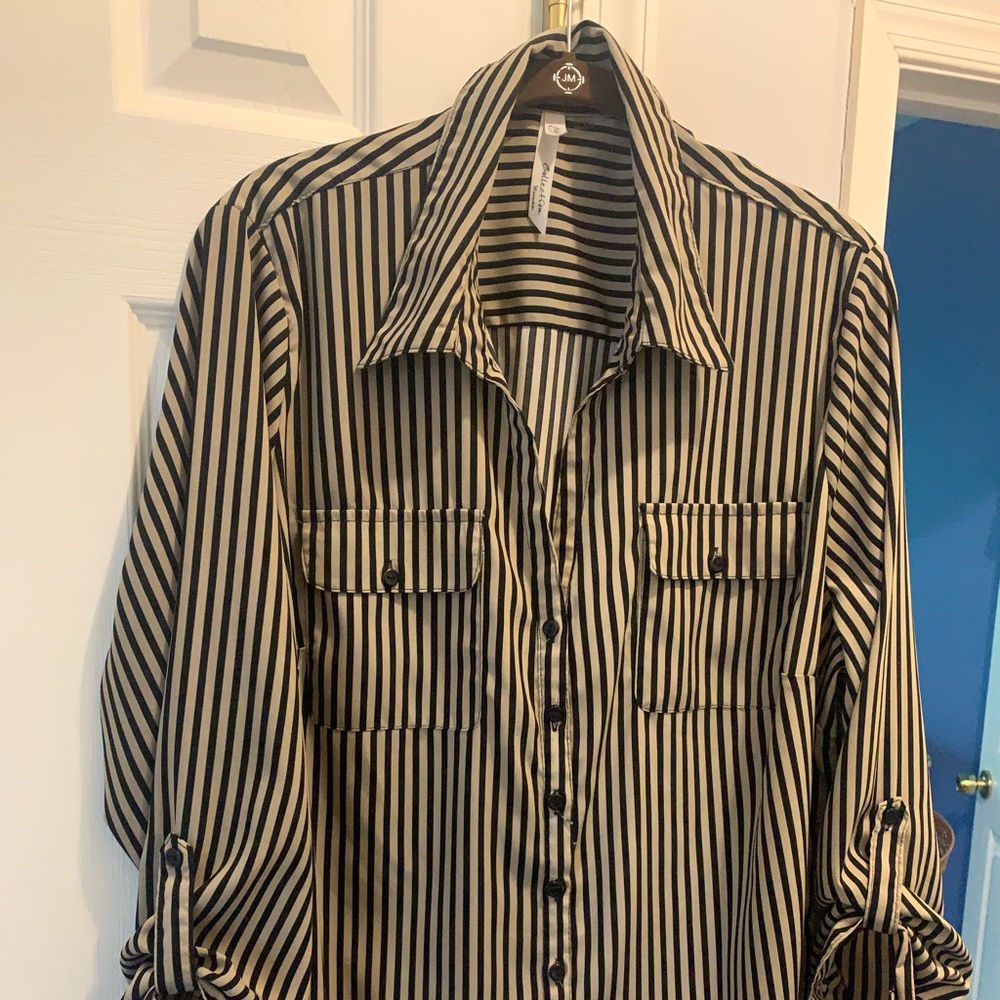Ladies button down top